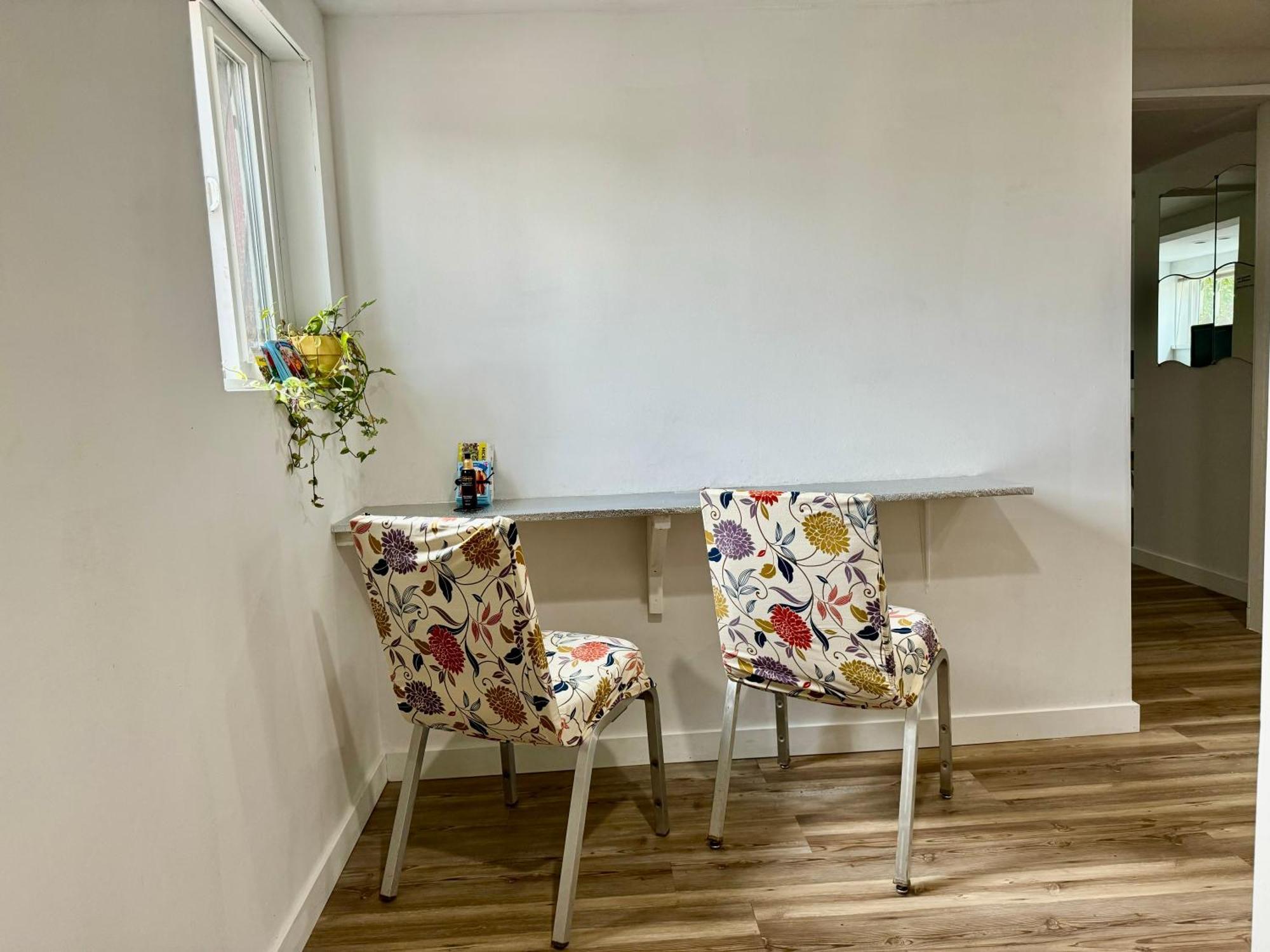 Tiny Private Room On The 1St Floor With Shared Bathroom Near Seatac Airport And Downtown 시애틀 외부 사진